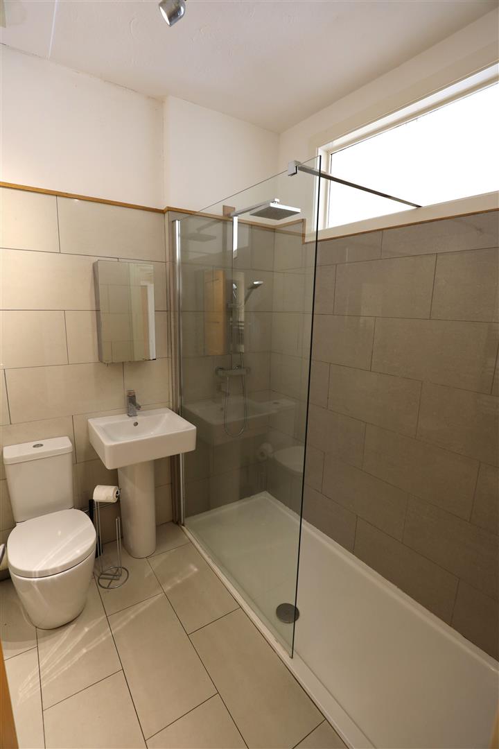 Flat 1, 16 High Street, Cowbridge, CF71 7AG